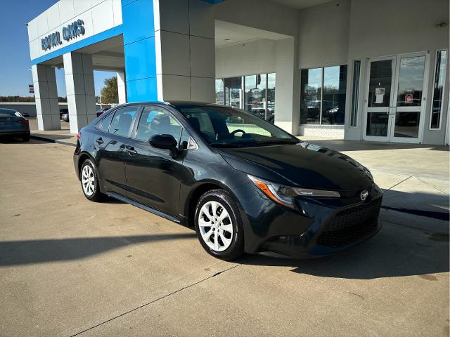 Used 2021 Toyota Corolla LE with VIN JTDEPMAE8MJ177530 for sale in Paducah, KY