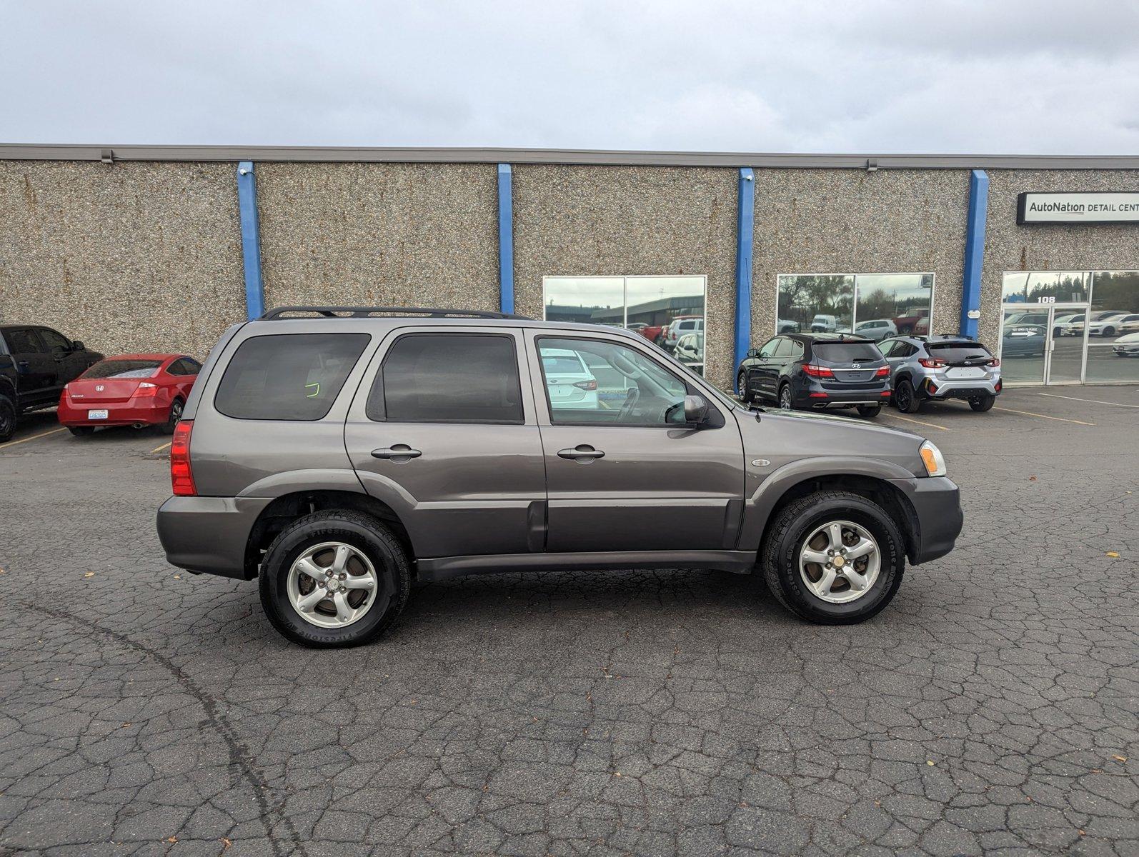 2005 Mazda Tribute Vehicle Photo in Spokane Valley, WA 99206