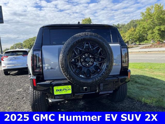 2025 GMC HUMMER EV SUV Vehicle Photo in CHICOPEE, MA 01020-5001