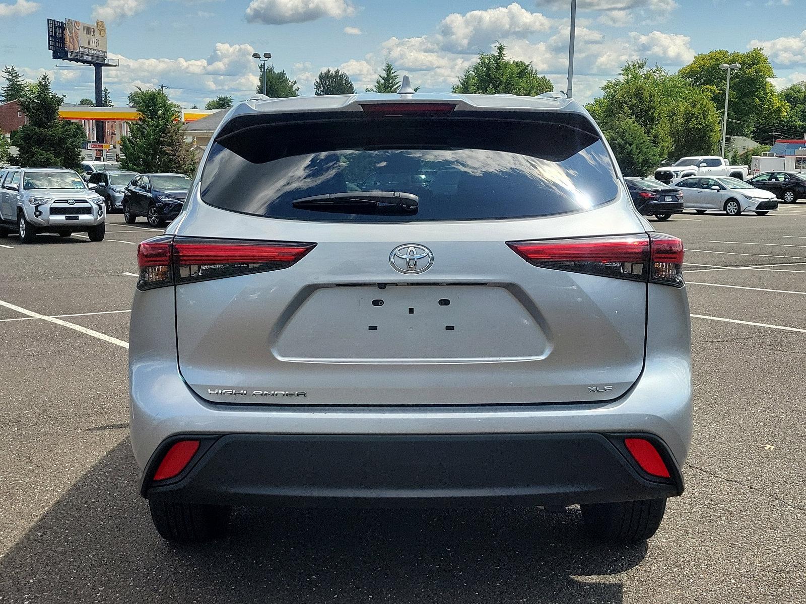 2022 Toyota Highlander Vehicle Photo in Trevose, PA 19053