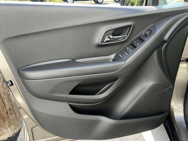 2021 Chevrolet Trax Vehicle Photo in DOUGLASTON, NY 11362-1062