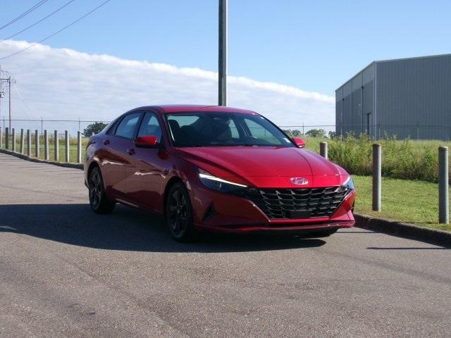 Used 2022 Hyundai Elantra SEL with VIN 5NPLS4AG1NH063032 for sale in Ozark, AL