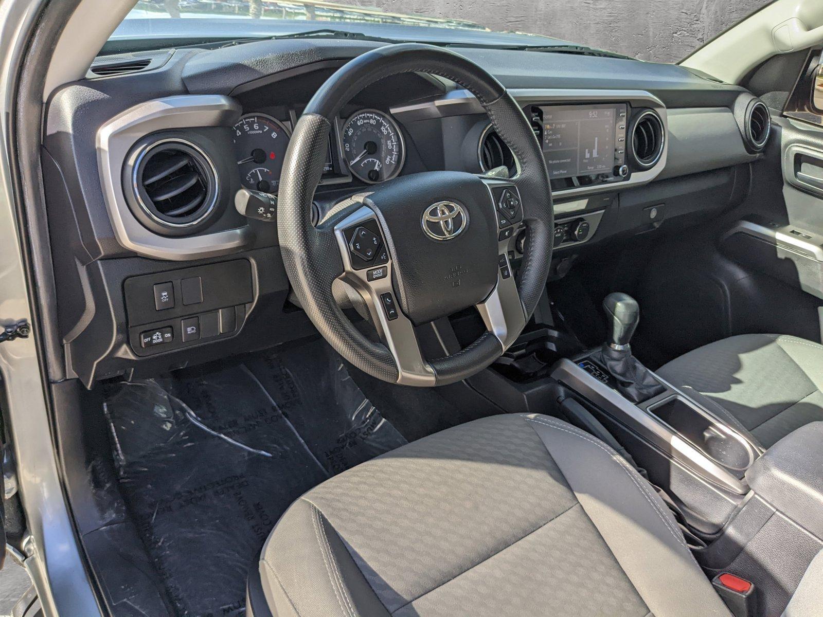 2022 Toyota Tacoma 2WD Vehicle Photo in Davie, FL 33331