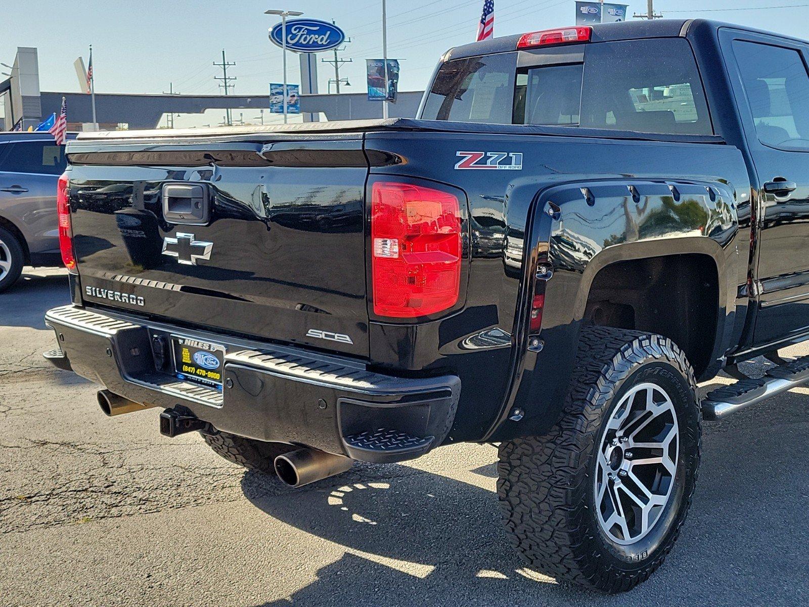 2017 Chevrolet Silverado 1500 Vehicle Photo in Plainfield, IL 60586