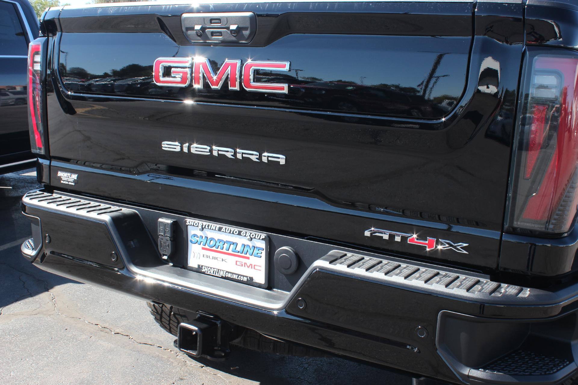 2025 GMC Sierra 2500 HD Vehicle Photo in AURORA, CO 80012-4011