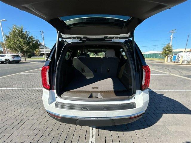 2024 GMC Yukon XL Vehicle Photo in BOWLING GREEN, KY 42104-4102