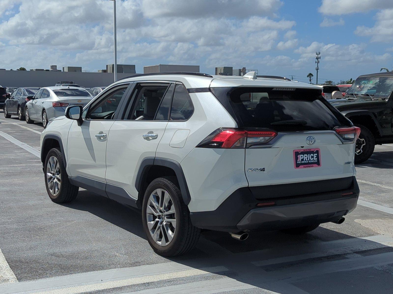 2021 Toyota RAV4 Vehicle Photo in Ft. Myers, FL 33907