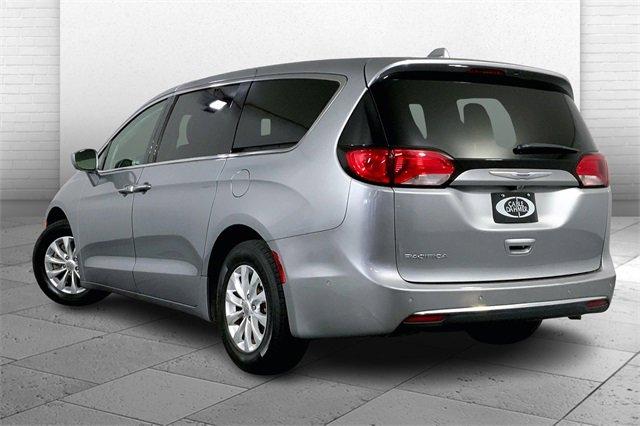 2019 Chrysler Pacifica Vehicle Photo in KANSAS CITY, MO 64114-4502