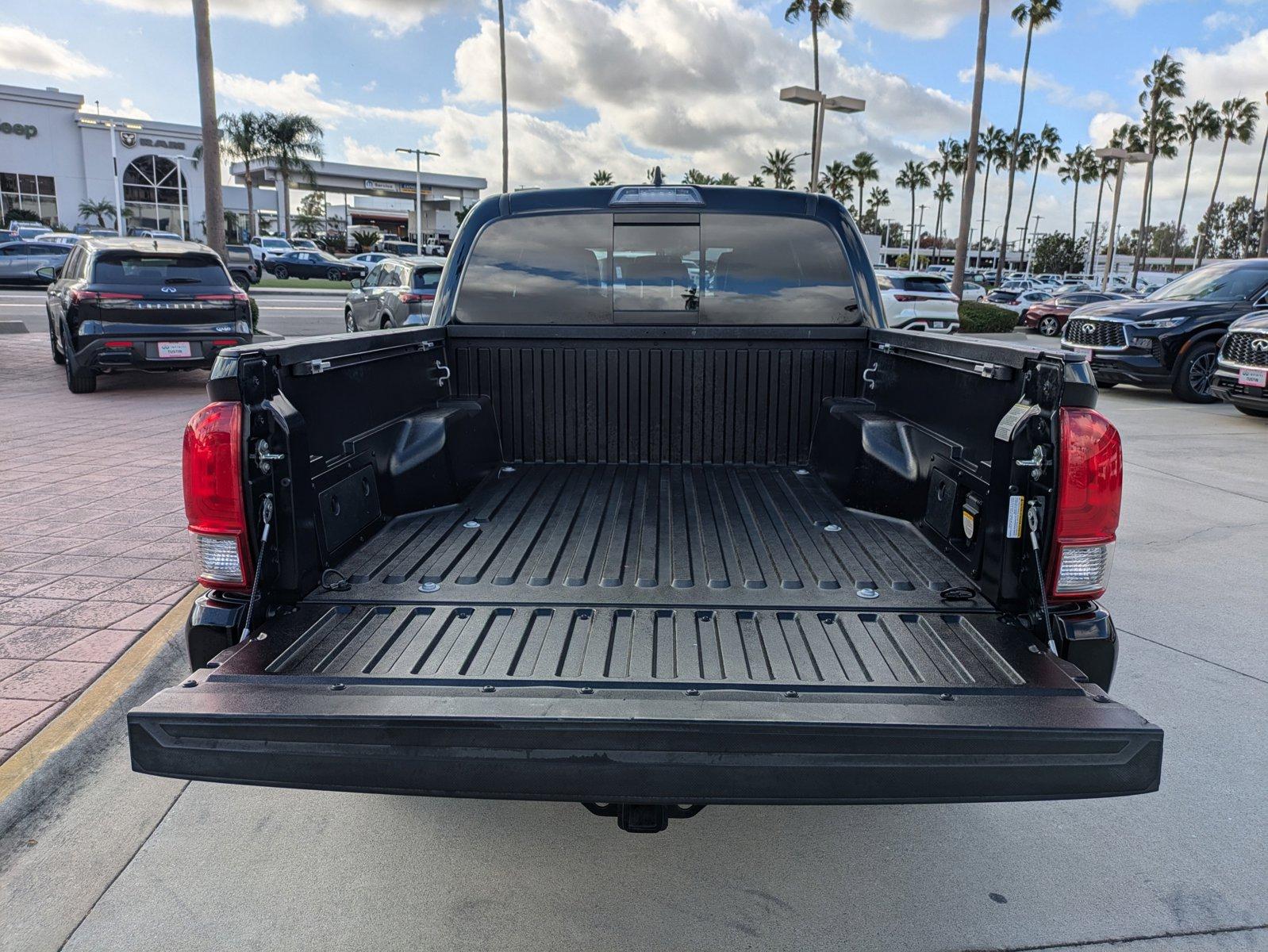 2017 Toyota Tacoma Vehicle Photo in Tustin, CA 92782