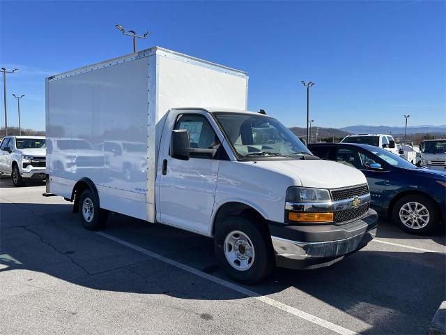 2023 Chevrolet Express Commercial Cutaway Vehicle Photo in ALCOA, TN 37701-3235