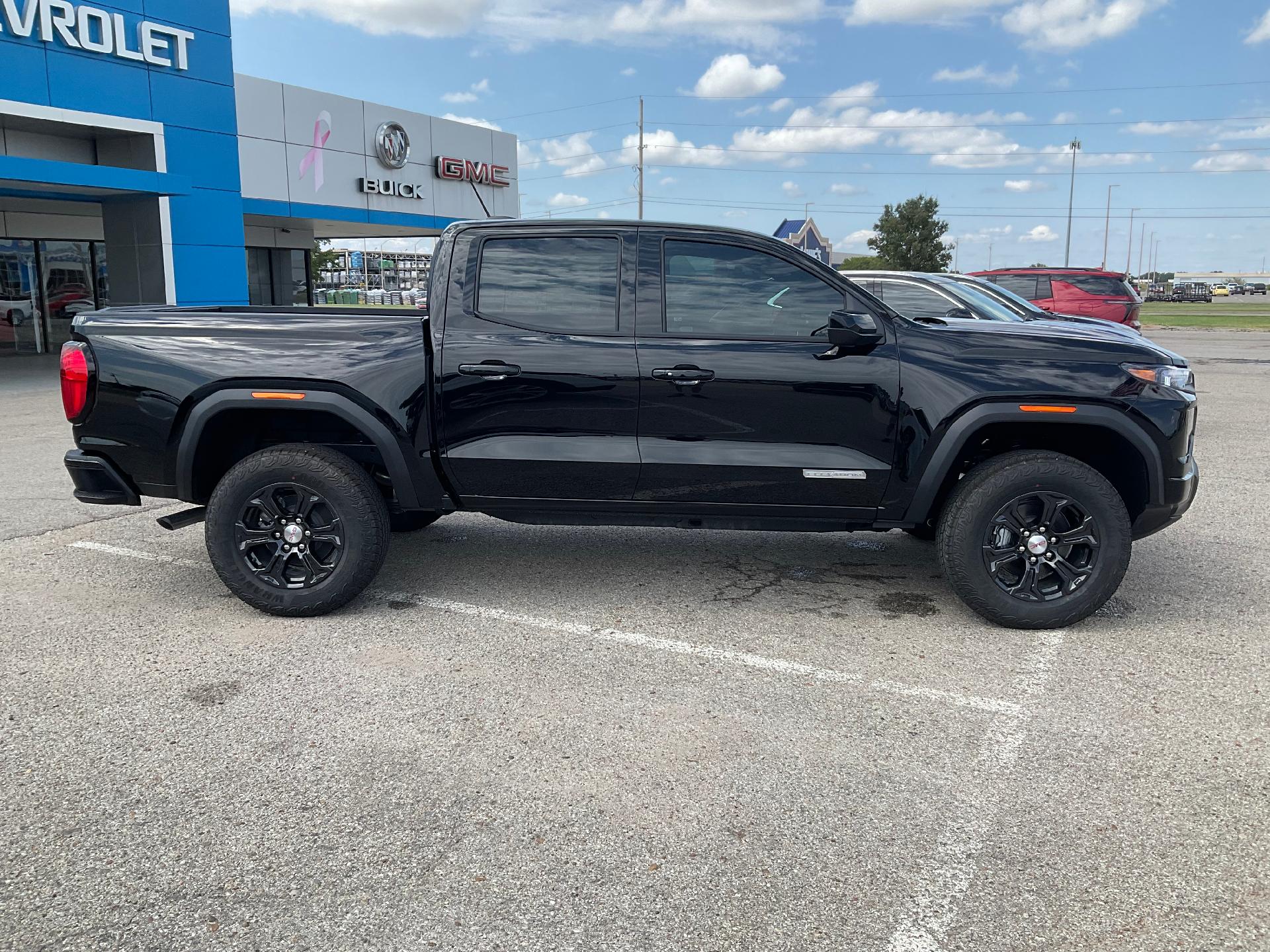 2024 GMC Canyon Vehicle Photo in PONCA CITY, OK 74601-1036