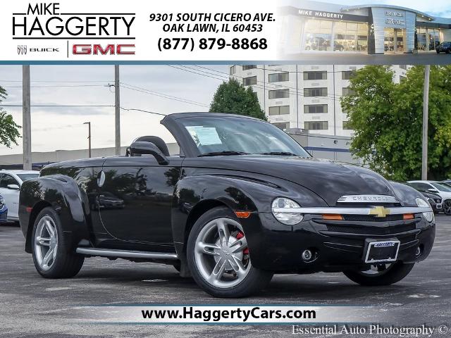 2004 Chevrolet SSR Vehicle Photo in OAK LAWN, IL 60453-2517