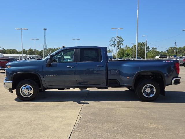 2025 Chevrolet Silverado 3500 HD Vehicle Photo in CROSBY, TX 77532-9157