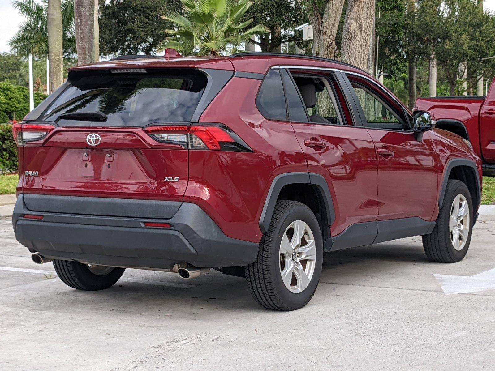 2020 Toyota RAV4 Vehicle Photo in Davie, FL 33331