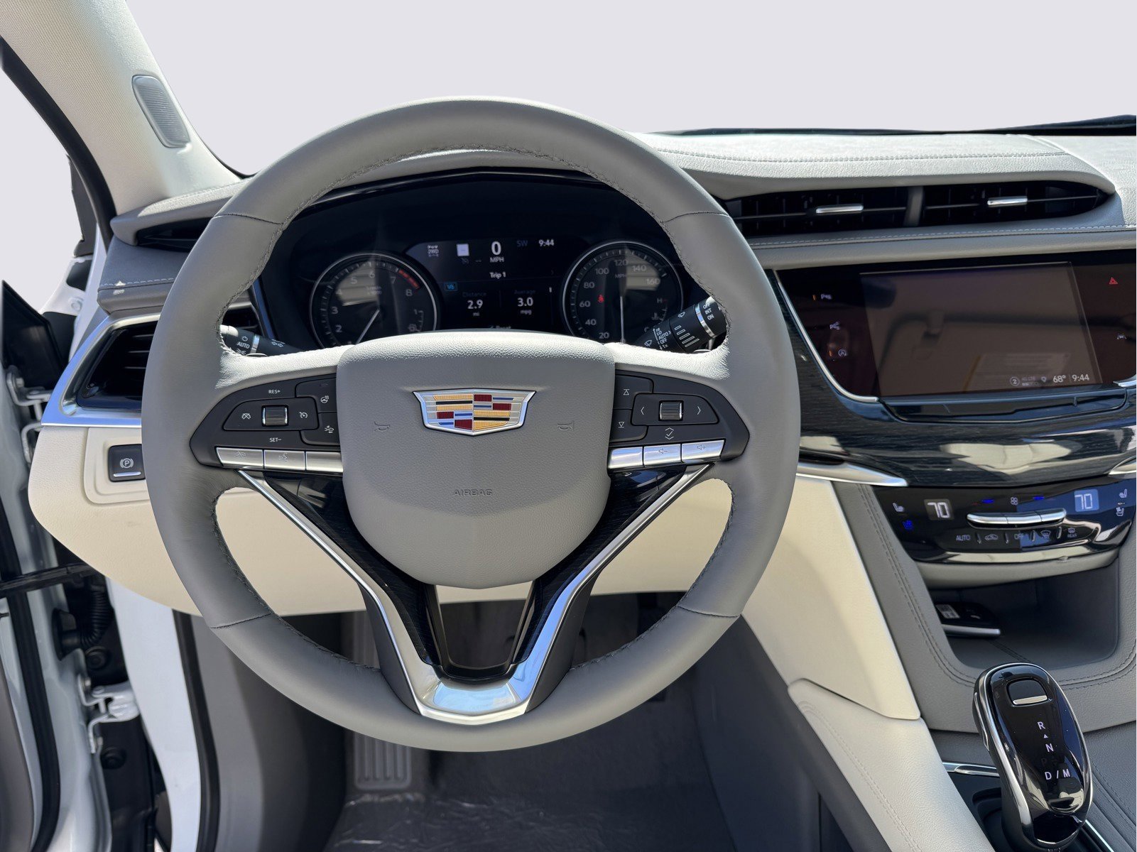 2025 Cadillac XT6 Vehicle Photo in LEOMINSTER, MA 01453-2952