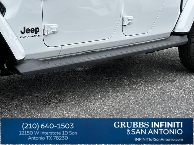 2023 Jeep Gladiator Vehicle Photo in San Antonio, TX 78230