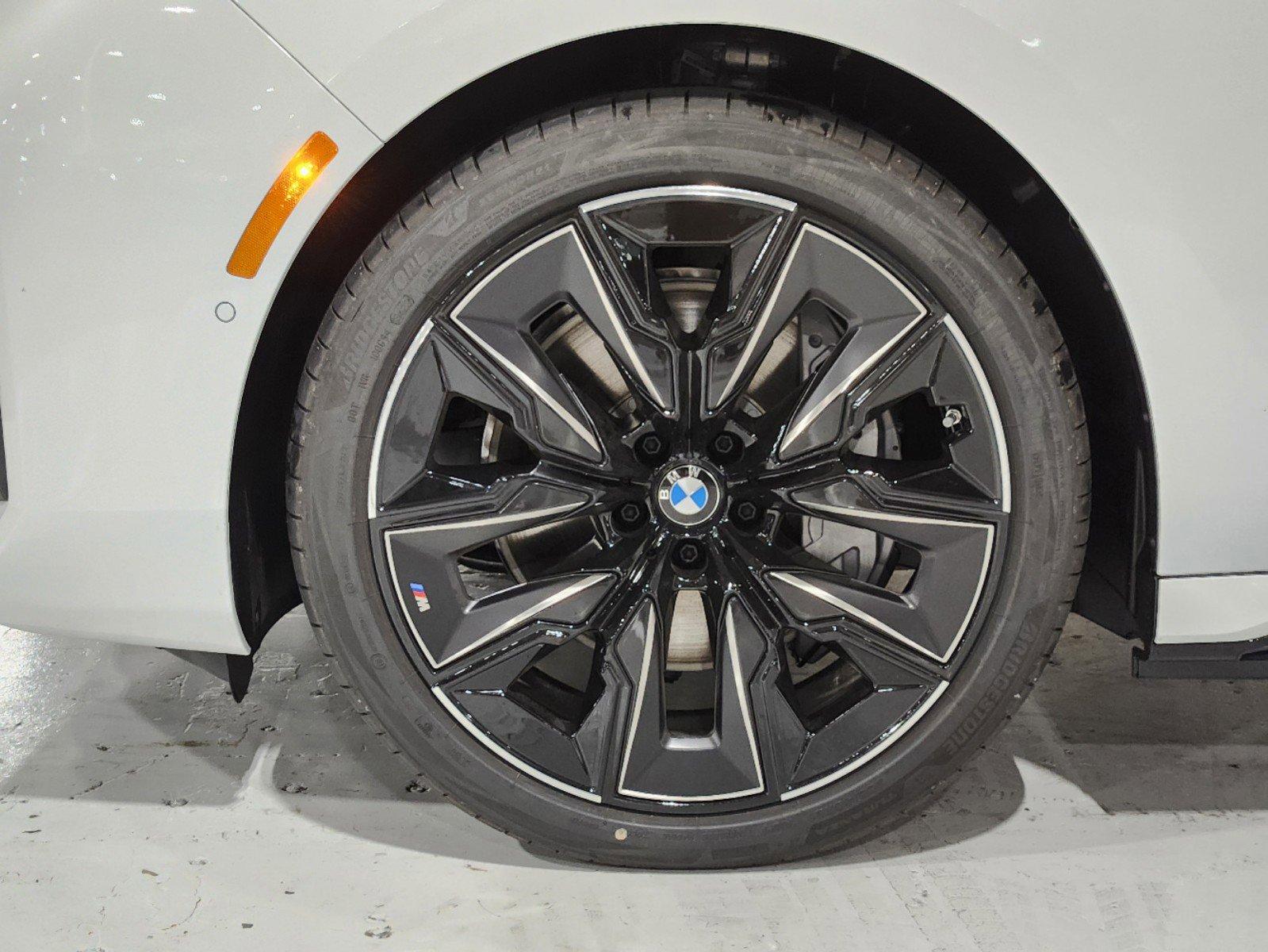 2024 BMW i7 Vehicle Photo in GRAPEVINE, TX 76051