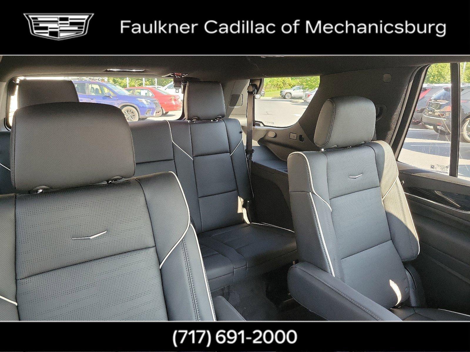 2024 Cadillac Escalade Vehicle Photo in MECHANICSBURG, PA 17050-1707