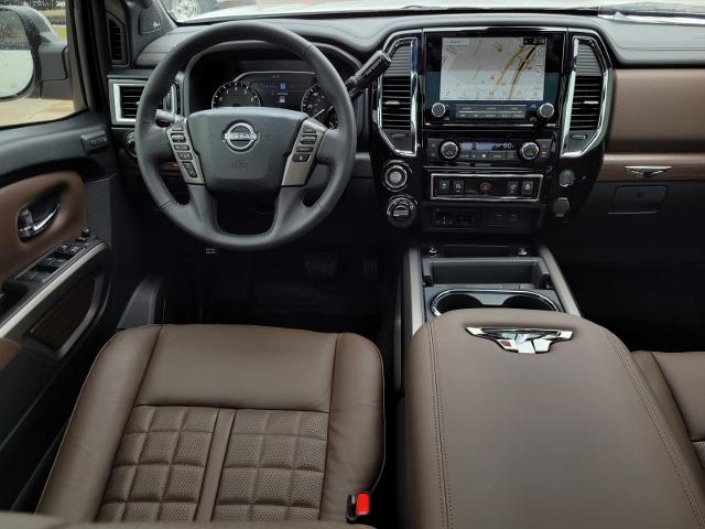 2024 Nissan Titan Vehicle Photo in Weatherford, TX 76087