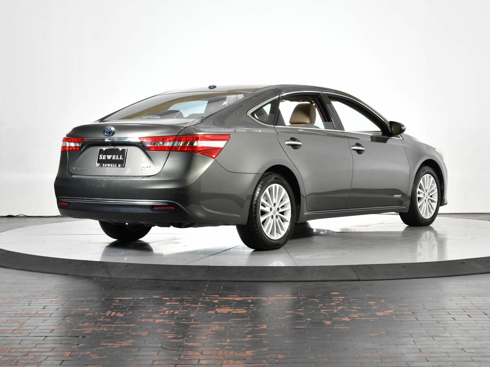 2014 Toyota Avalon Hybrid Vehicle Photo in DALLAS, TX 75235