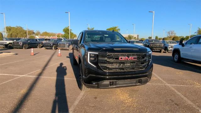 2025 GMC Sierra 1500 Vehicle Photo in GOODYEAR, AZ 85338-1310