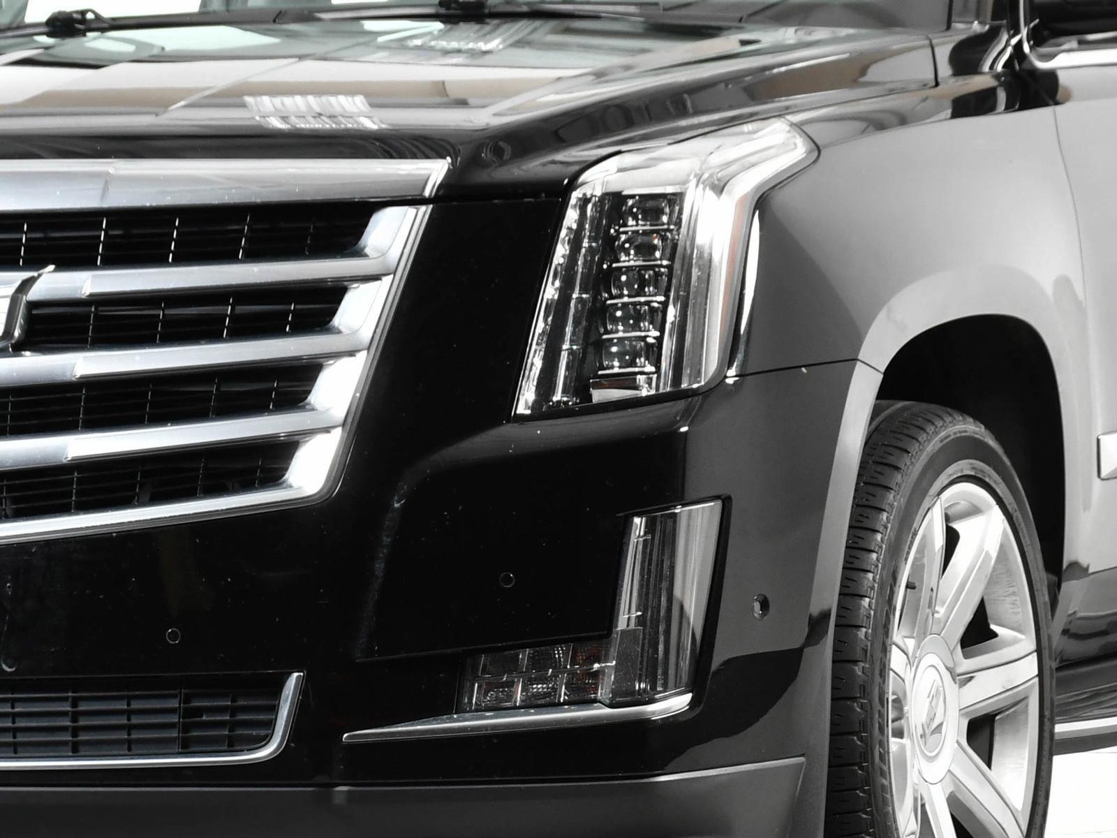 2018 Cadillac Escalade Vehicle Photo in DALLAS, TX 75235