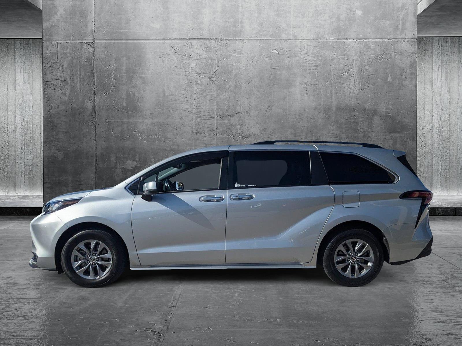 2022 Toyota Sienna Vehicle Photo in Winter Park, FL 32792