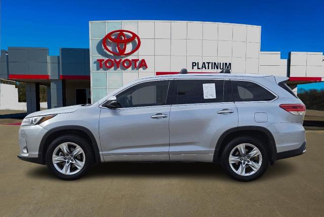 2018 Toyota Highlander Vehicle Photo in Denison, TX 75020