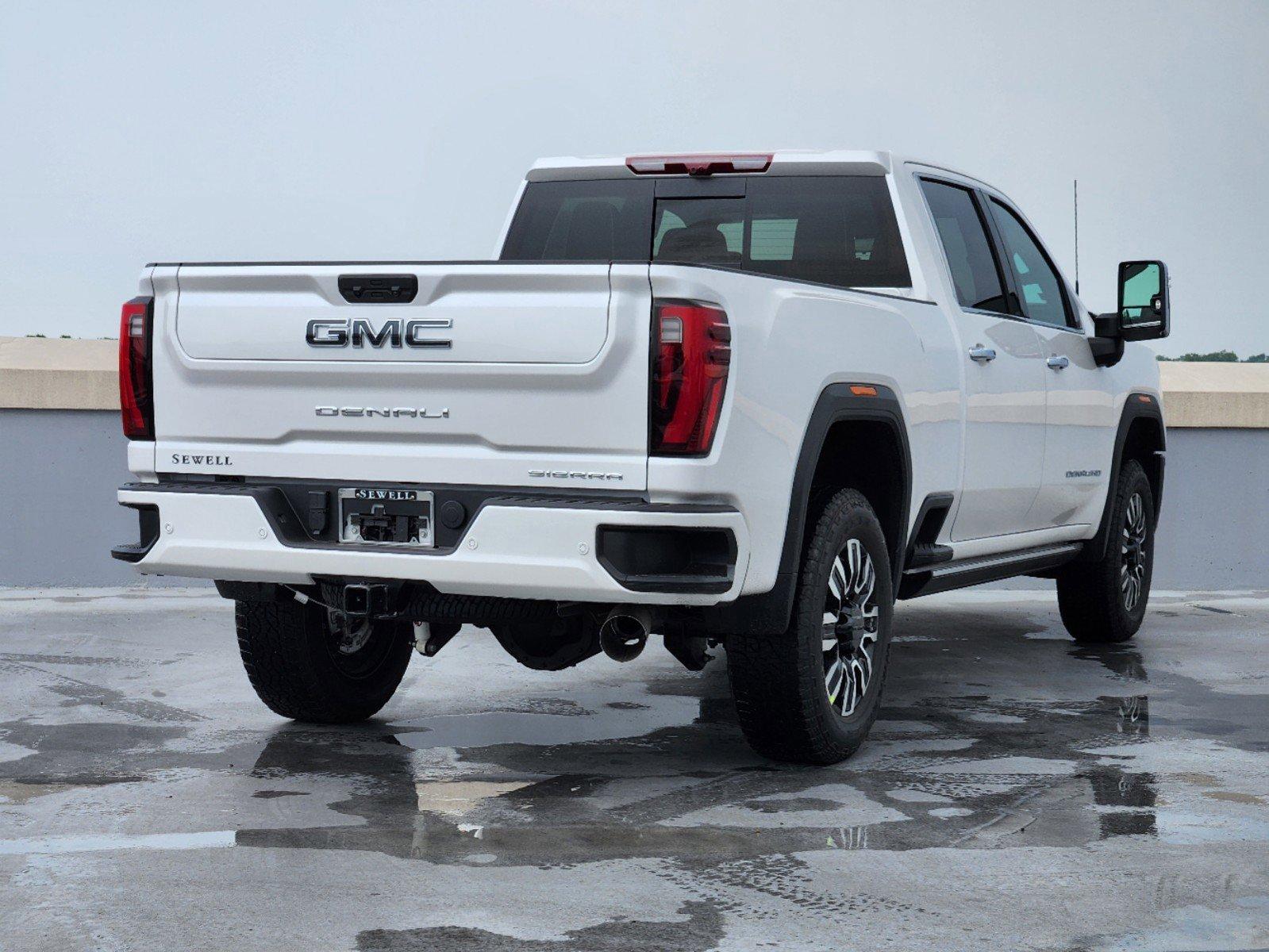 2024 GMC Sierra 2500 HD Vehicle Photo in DALLAS, TX 75209-3016