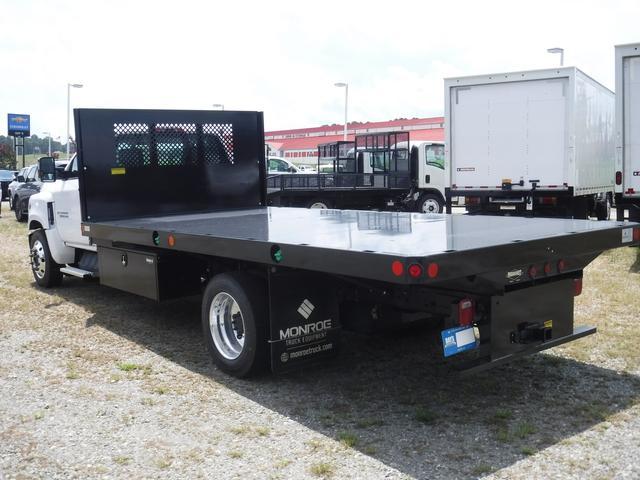 2024 Chevrolet Silverado 5500 HD Vehicle Photo in JASPER, GA 30143-8655