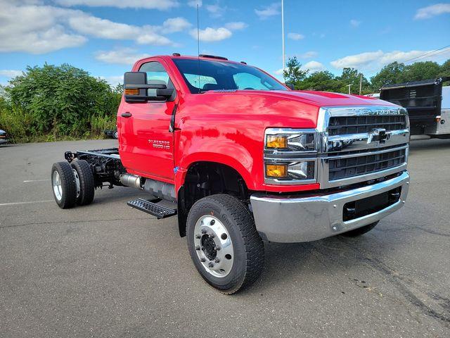 2024 Chevrolet Silverado 6500 HD Vehicle Photo in DANBURY, CT 06810-5034