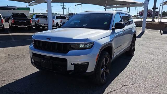 2024 Jeep Grand Cherokee L Vehicle Photo in San Angelo, TX 76901