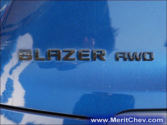 2022 Chevrolet Blazer Vehicle Photo in MAPLEWOOD, MN 55119-4794