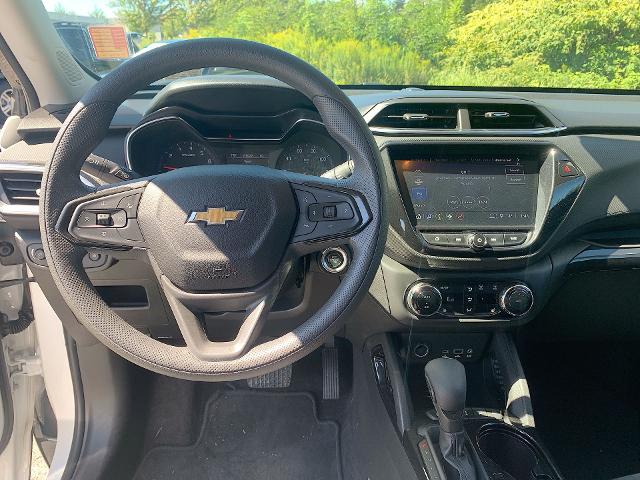 2021 Chevrolet Trailblazer Vehicle Photo in MOON TOWNSHIP, PA 15108-2571