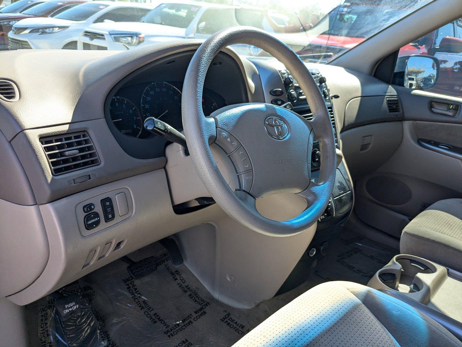 2007 Toyota Sienna Vehicle Photo in Winter Park, FL 32792