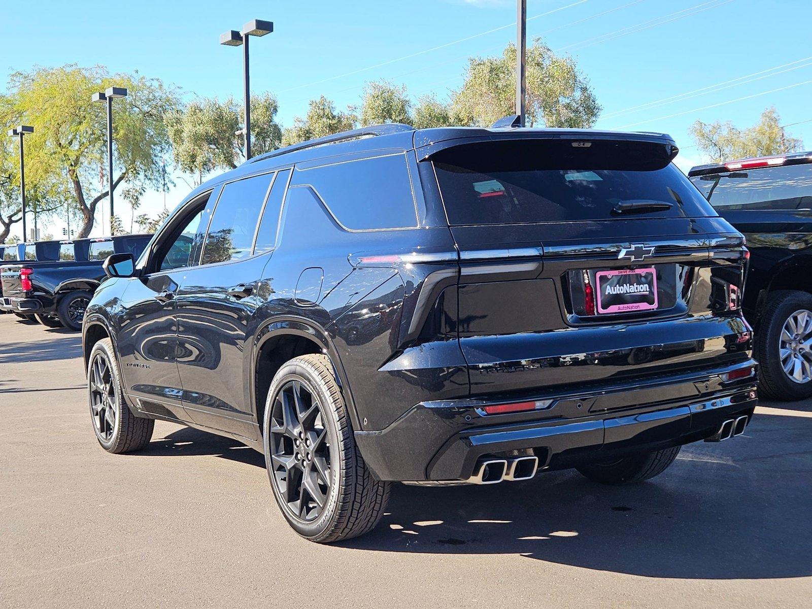 2024 Chevrolet Traverse Vehicle Photo in PEORIA, AZ 85382-3715