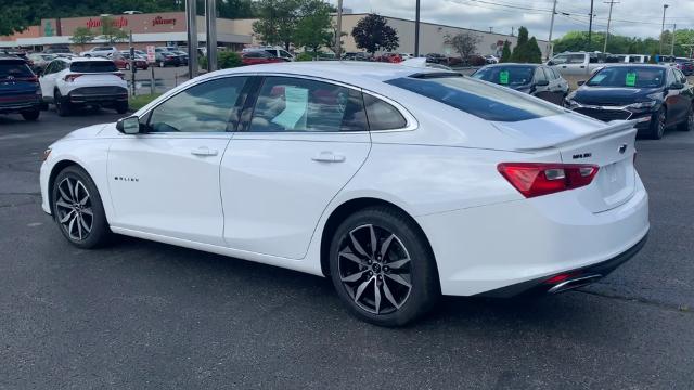 2022 Chevrolet Malibu Vehicle Photo in MOON TOWNSHIP, PA 15108-2571