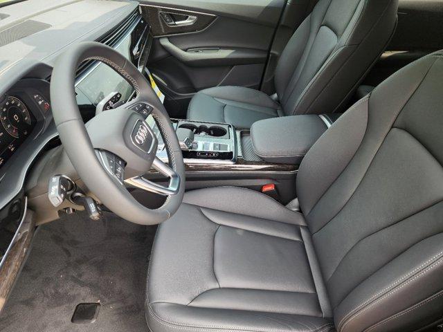 2025 Audi Q7 Vehicle Photo in HOUSTON, TX 77090