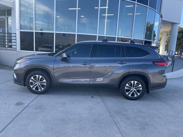 2022 Toyota Highlander Vehicle Photo in SALT LAKE CITY, UT 84119-3321