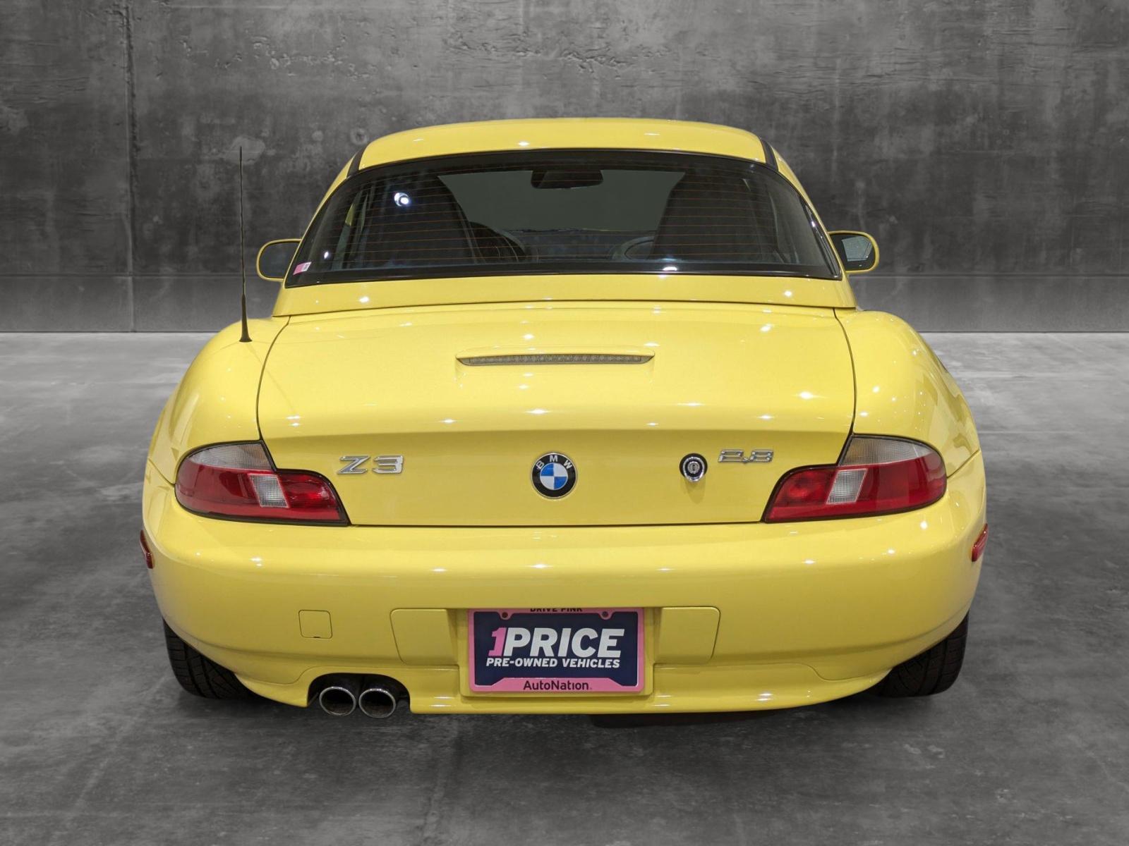 2000 BMW Z3 2.8L Vehicle Photo in Rockville, MD 20852