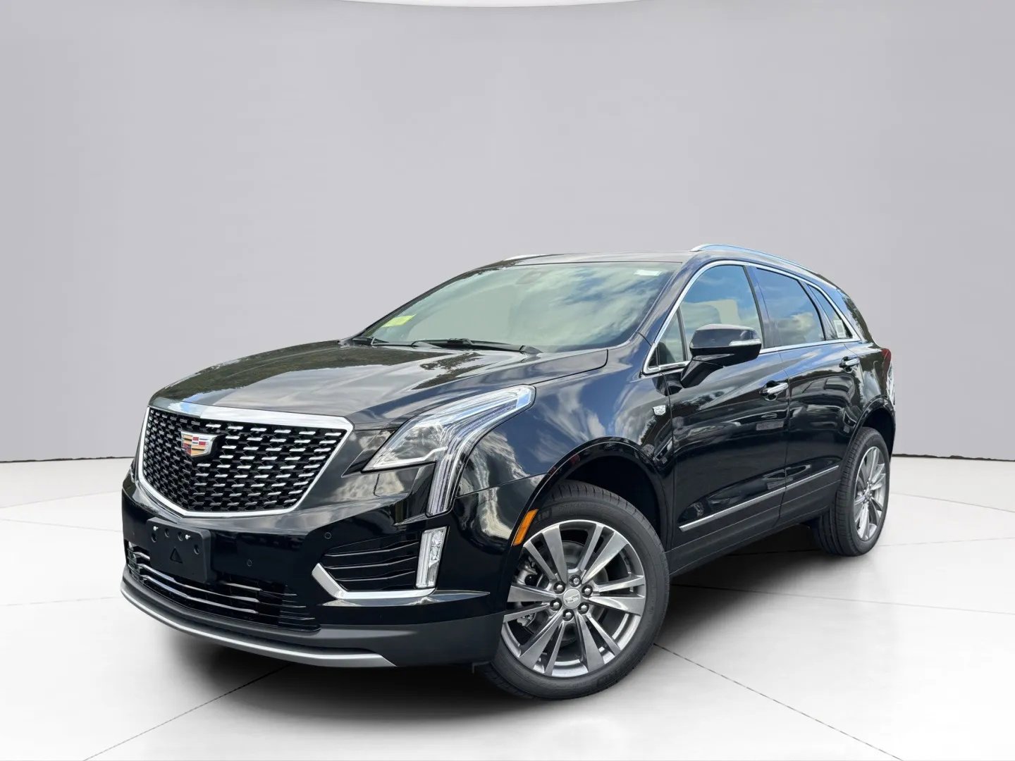 2025 Cadillac XT5 Vehicle Photo in LEOMINSTER, MA 01453-2952