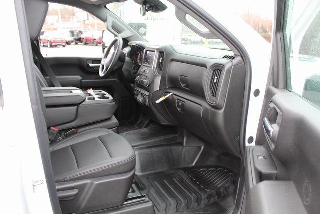 2024 Chevrolet Silverado 3500 HD CC Vehicle Photo in SAINT CLAIRSVILLE, OH 43950-8512