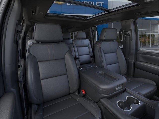 2024 Chevrolet Suburban Vehicle Photo in PUYALLUP, WA 98371-4149