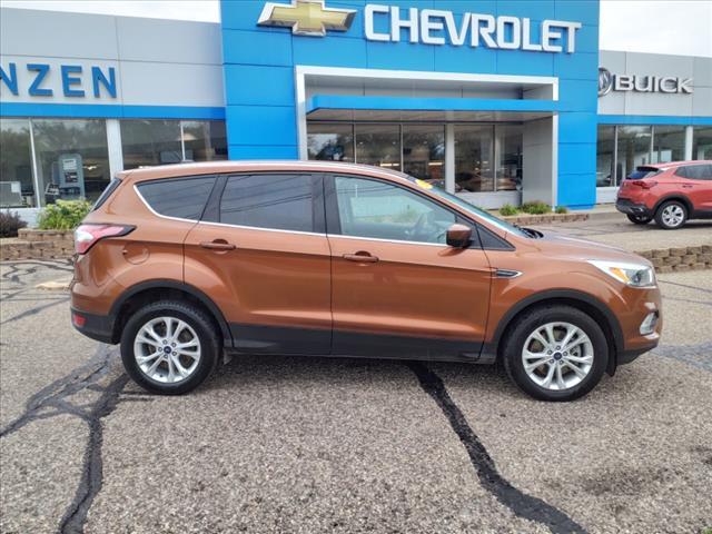 Used 2017 Ford Escape SE with VIN 1FMCU9GD3HUE08958 for sale in Chaska, Minnesota