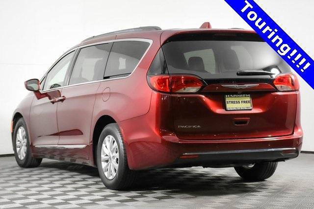 2017 Chrysler Pacifica Vehicle Photo in Puyallup, WA 98371