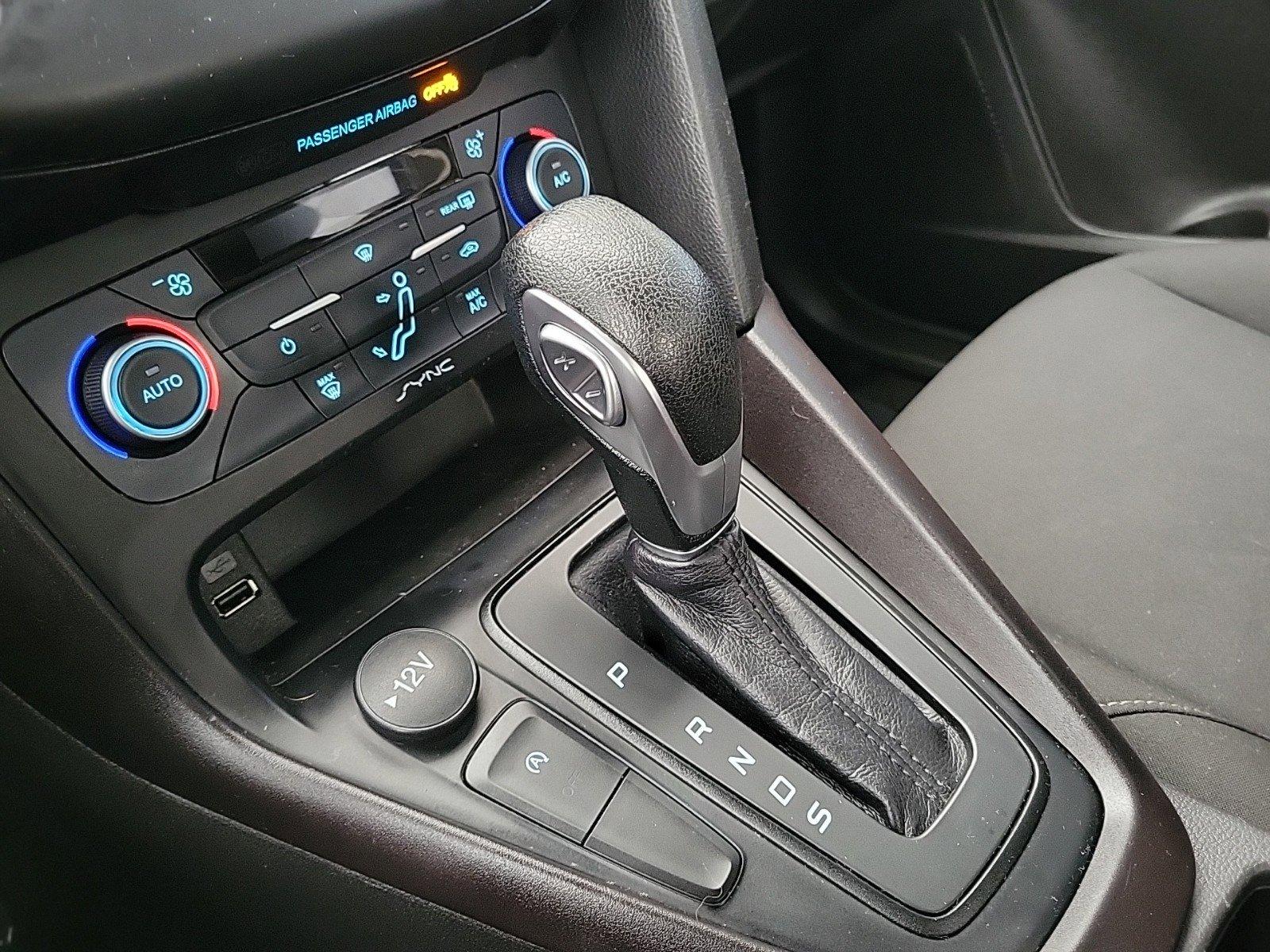 2018 Ford Focus Vehicle Photo in Plainfield, IL 60586