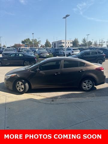 2017 Kia Forte Vehicle Photo in Lees Summit, MO 64086