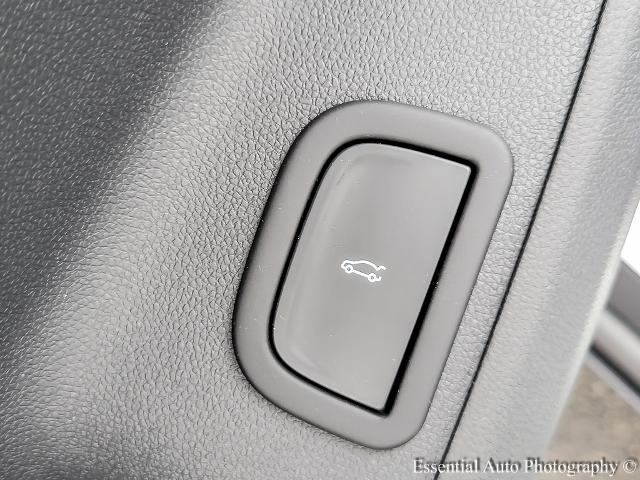 2024 Chevrolet Traverse Vehicle Photo in AURORA, IL 60503-9326