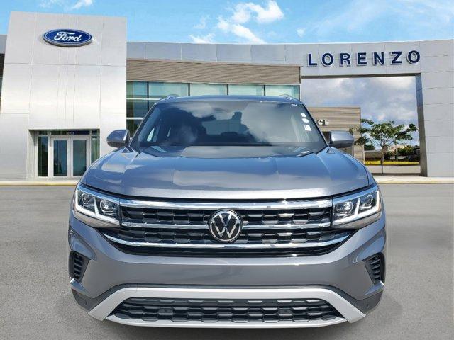 Used 2023 Volkswagen Atlas Cross Sport SE w/Tech with VIN 1V2JE2CA1PC203430 for sale in Homestead, FL