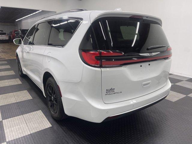 Used 2022 Chrysler Pacifica Touring L with VIN 2C4RC1BG7NR114833 for sale in Seymour, IN